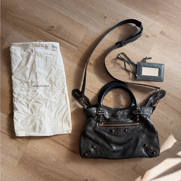 BALENCIAGA Agneau Town Giant Rose Gold Hardware - Graphite Black - Picture 1 of 17